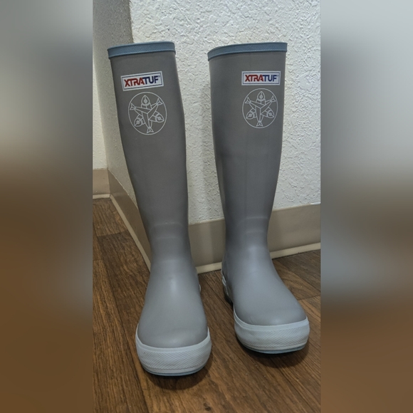 XTRATUF Salmon Sisters 15" Gray Boots - Picture 8 of 13